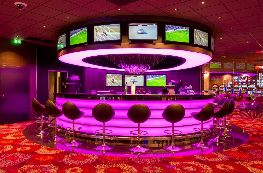 Holland Casino Rotterdam bar (bron: corporate.hollandcasino.nl/Mike Raanhuis)