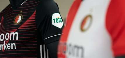 Feyenoord tekent sponsorcontract toto (bron: feyenoord.nl)