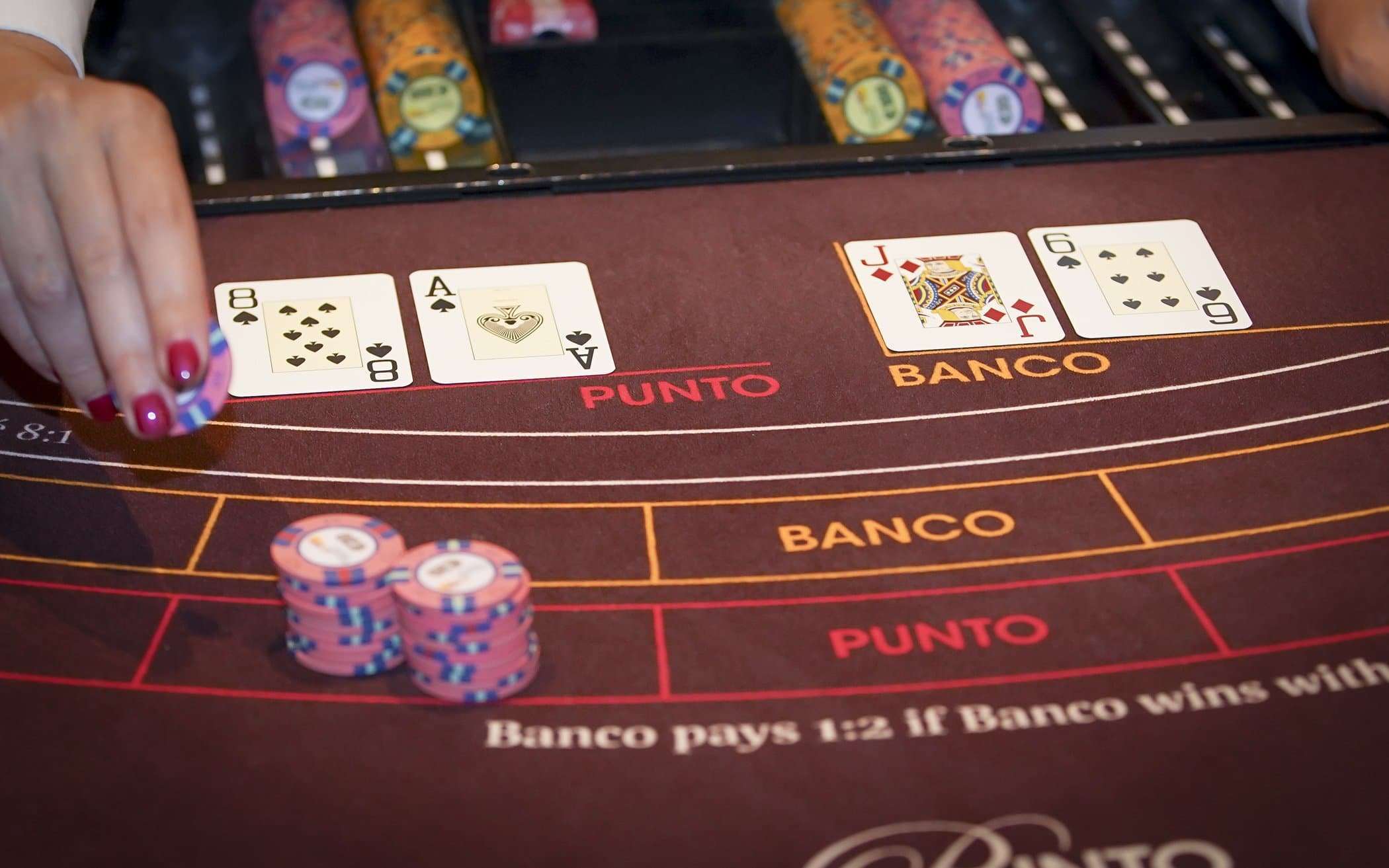 Holland Casino punto banco baccarat Natural 9 voor Punto wint van 6 van Banco