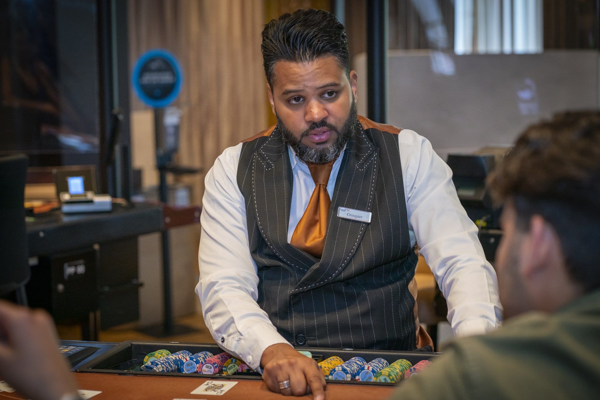 Holland Casino Blackjack croupier dealer