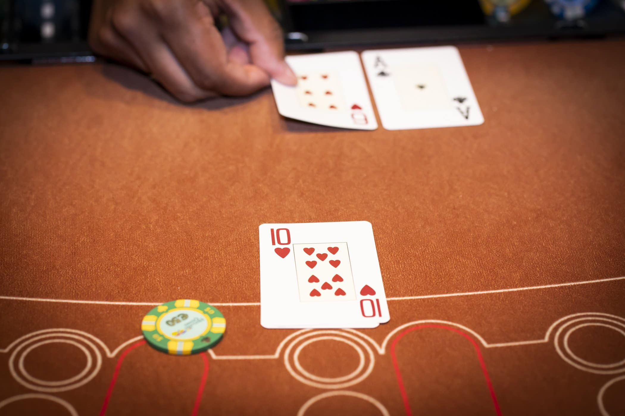 Holland Casino Blackjack speler kapot tegen 17