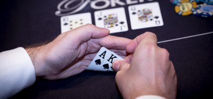 Holland Casino poker flopped royal flush A K op 10 J Q