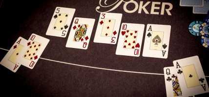 Holland Casino poker twee paar tegen twee paar A10 AT tegen AQ