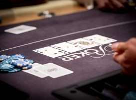 Holland Casino poker cashgame 2cAdQh3h 2AQ3