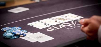 Holland Casino poker cashgame 2cAdQh3h 2AQ3