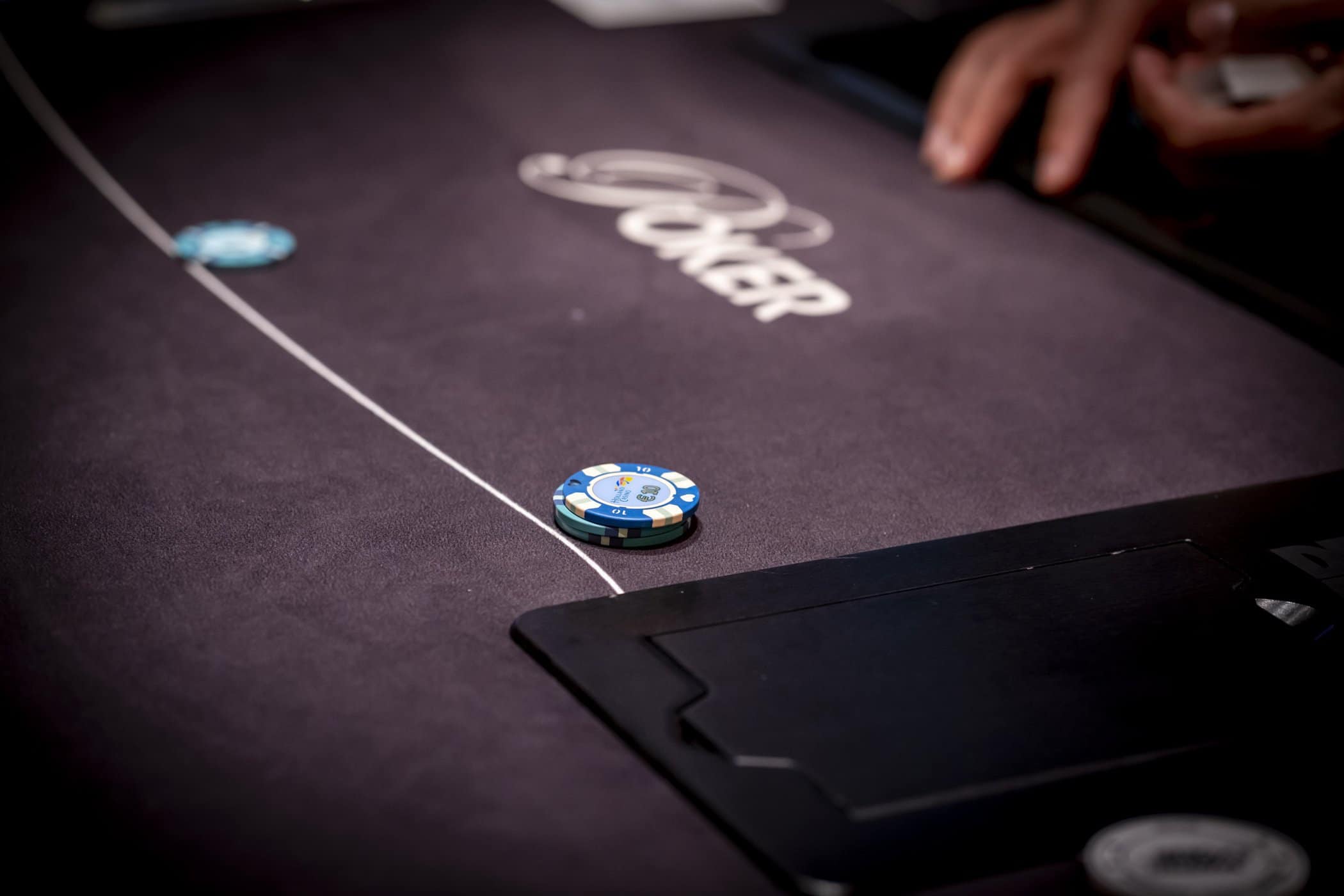 Holland Casino poker raise naar €14