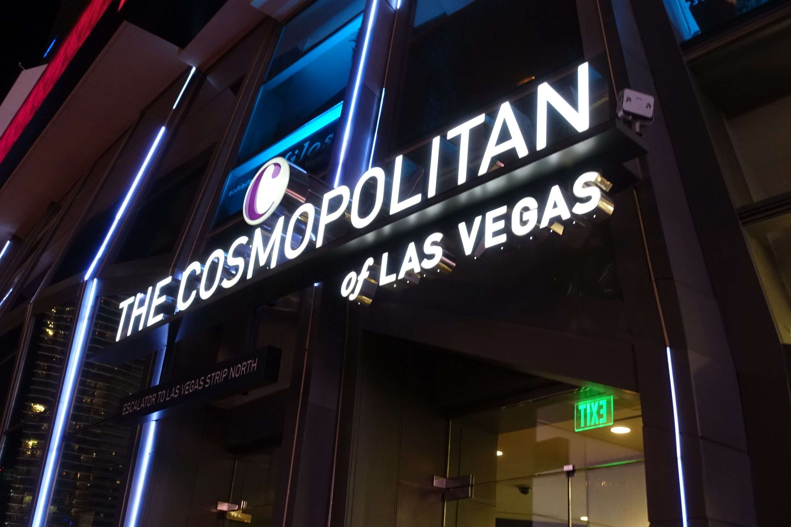 The Cosmopolitan Las Vegas (foto via Jeremy Thompson op Flickr https://www.flickr.com/photos/rollercoasterphilosophy/34919801223/in/photolist-9xNPGn-9xScPG-VcK8nx-9xPiJc-9xSj95-VcK7Di-VcK7jk-92PEsR-9xPrat-q1fAk3-9xSvwb-9QmyQ1-6SoU1q-dr3QRH-bNJKut-bNJJw4-9xSCnL-UqQEHa-o2h4Dh-oitLWx-bzQ3ds-bzQ4do-emRdhR-oiJgy5-bNJFSa-bzQ5HW-bzQ5Sj-bNJFZR-oitLMK-o2i4wv-o2gZmR-bNJJTH-oizjtU-bzQ6h7-o2gLHf-oiLtBx-oiLtnz-bzQ7WY-bzQ3mN-dr3QQa-bzQ3ZW-bNJGbK-bNJGYB-bzQ4ry-bzQ7f5-bNJK1x-bzQ6KE-bzQ7wN-bNJKNF-7Ejv2f) te koop