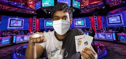 Upeshka De Silva heeft corona; gediskwalificeerd van WSOP finaletafel