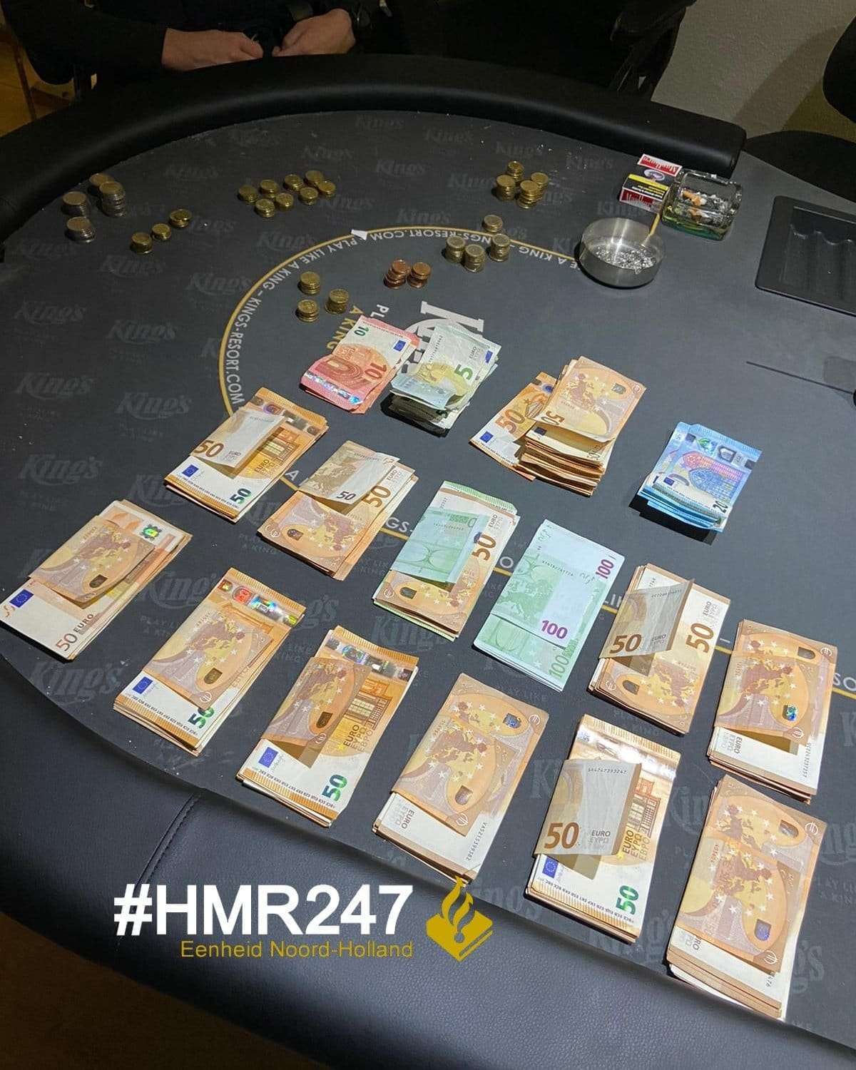 Politie rolt illegaal pokertoernooi op, neemt €33.000 in beslag