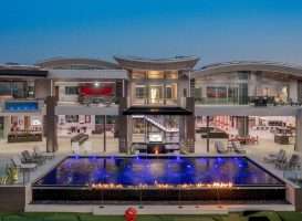 De duurste villa Las Vegas komt met een zwembad