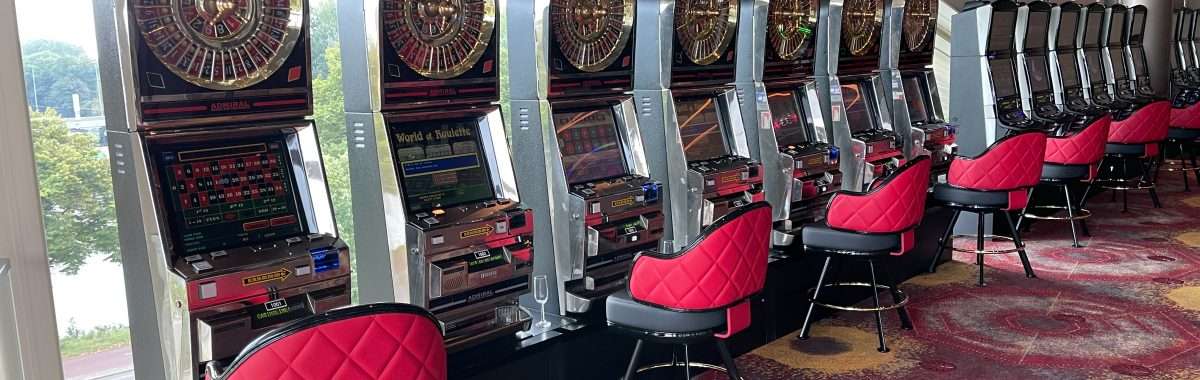 Holland Casino Utrecht World of Roulette uitkijken over het Merwede