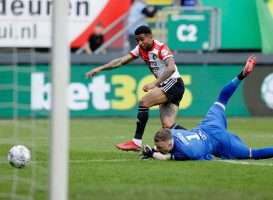 Bet365 nieuws op de boarding bij Fortuna Feyenoord