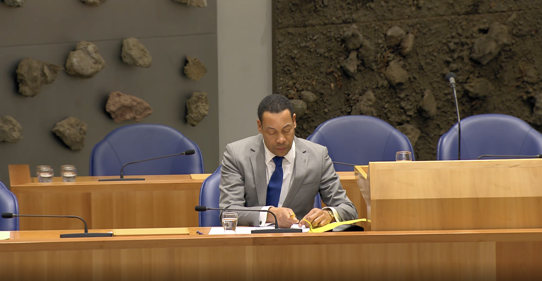Franc Weerwind tweeminutendebat Kansspelen