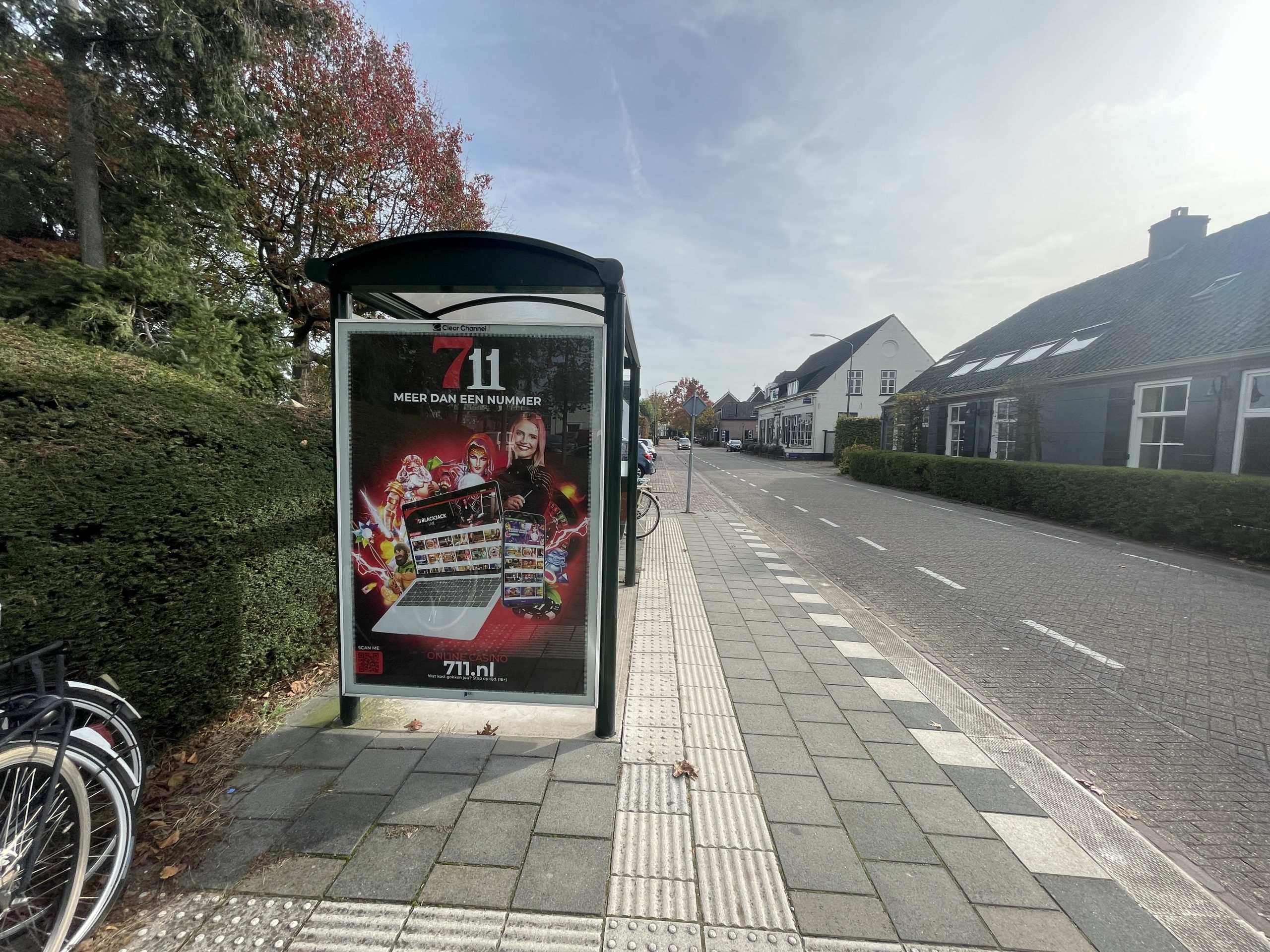 Buitenreclame 711 Dordrecht Utrecht gokreclames abri