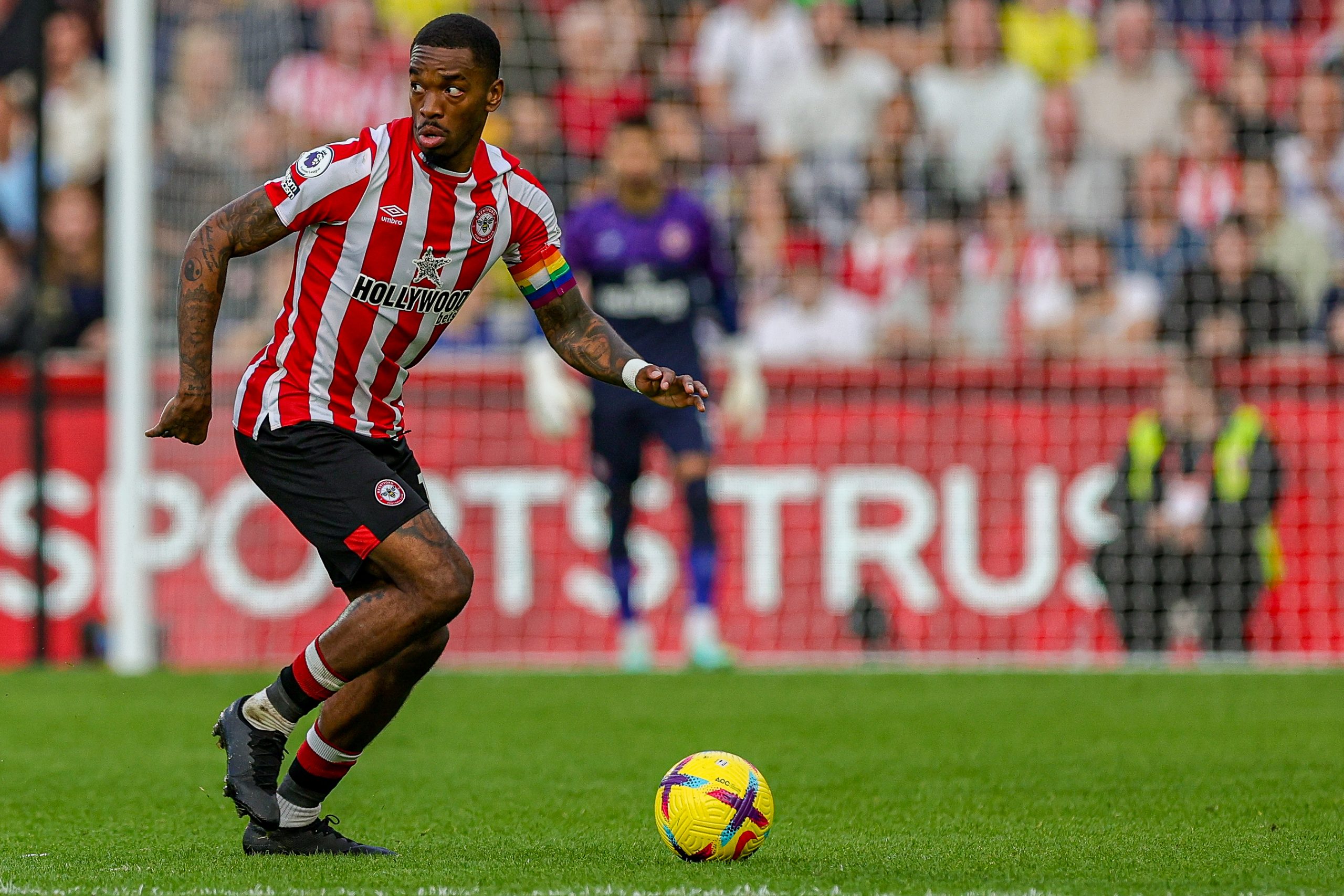 Ivan Toney (17) of Brentford during the Premier League match between Brentford and Wolverhampton Wanderers at Gtech Community Stadium, Brentford, England on 29 October 2022.