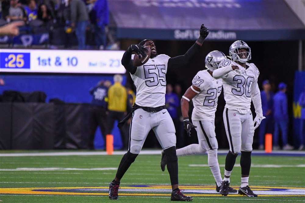 bookmakers Patriots Raiders