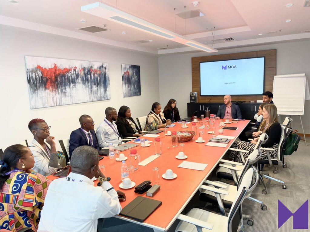 Ghanese toezichthouder op bezoek in Malta