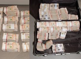 De politie in Singapore heeft bij een grootschalige actie tien personen aangehouden die mogelijk betrokken zijn geweest bij illegaal gokken.