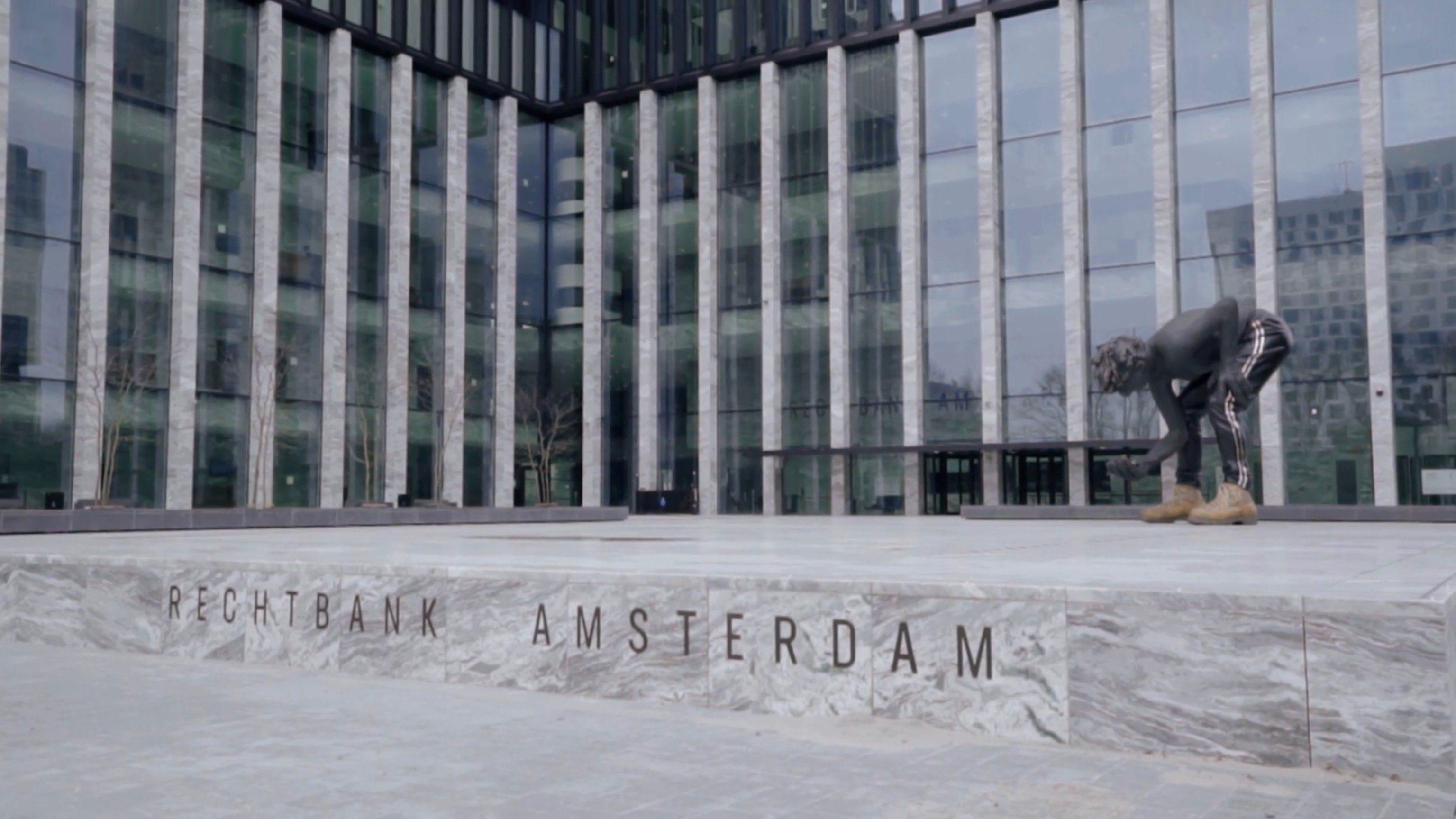 Rechtbank Amsterdam Foto via https://www.rechtspraak.nl/Organisatie-en-contact/Organisatie/Rechtbanken/Rechtbank-Amsterdam/Paginas/Rechtbank-Amsterdam-van-binnen.aspx