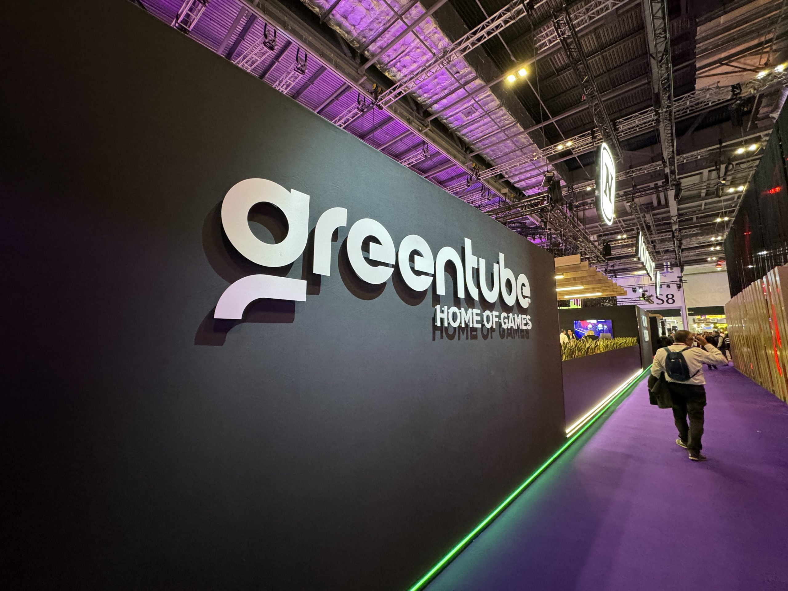 Greentube home of games (ICE Londen 2024) foto door Frank Op de Woerd voor CasinoNieuws.nl