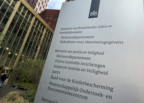 Ministerie van Justitie Den Haag | foto door Frank Op de Woerd voor CasinoNieuws.nl