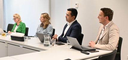 Kansspelautoriteit met brancheverenigingen VNLOK en NOGA om tafel