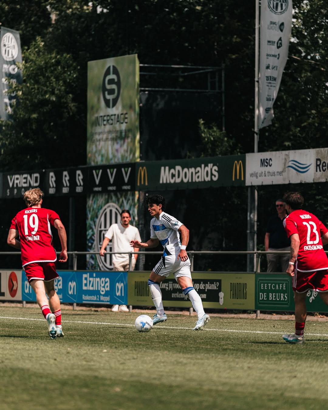 PEC Zwolle afgeplakte shirts