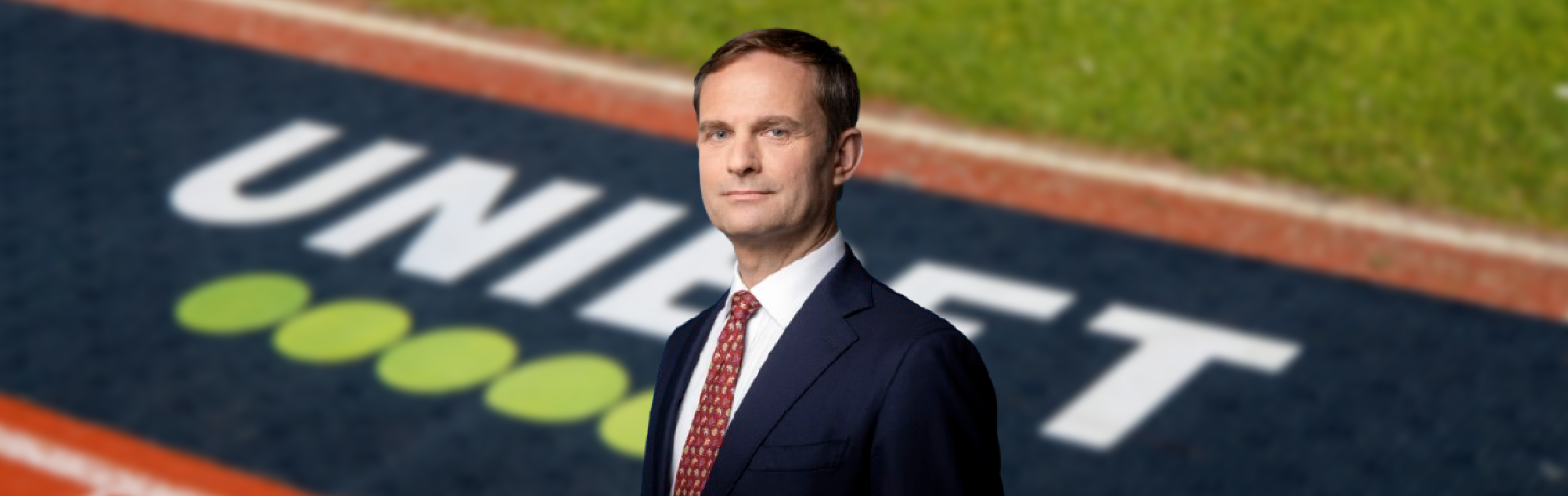 Teun Struycken met een achtergrondafbeelding van Unibet