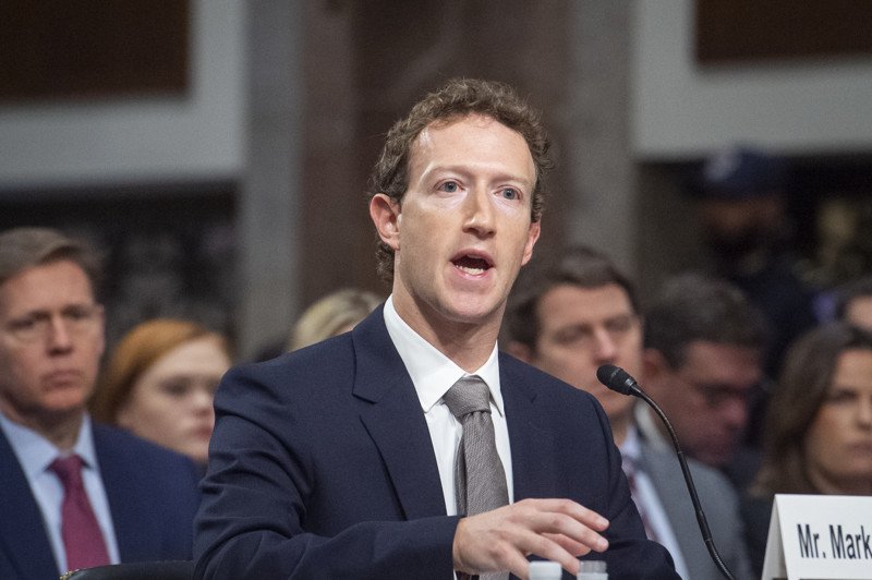 Mark Zuckerberg, Meta-directeur