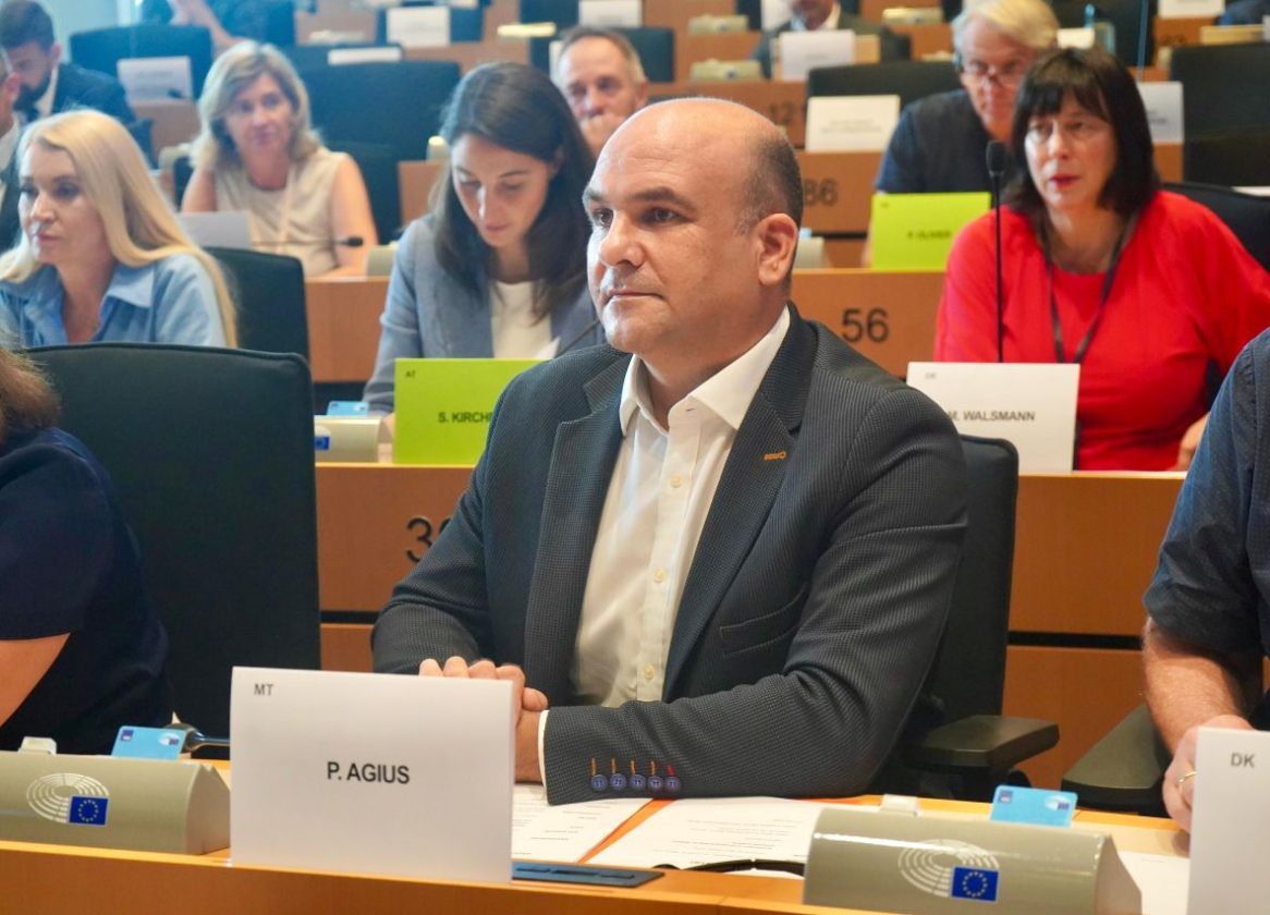 Maltees Europarlementariër Peter Agius waarschuwt voor risico’s gokreclame verbod